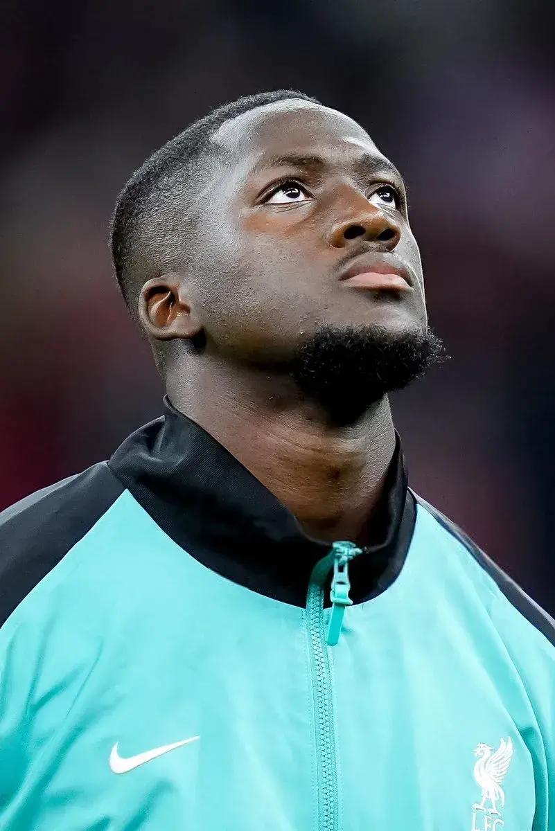 kaiyun包含集结日斯图加特伤情更新：德甲节点到来，媒体盛赞，赛季目标并未改变的词条